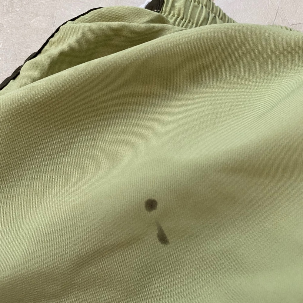 Olive a green Nike running shorts - Picture 5 of 6
